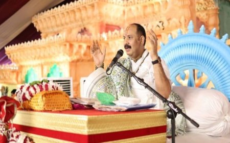 राधारानी का धाम हुआ शिवमय:राधे राधे और हर हर महादेव से गूंज बरसाना, कथा प्रवक्ता प्रदीप मिश्रा की कथा सुनने उमड़ रही भीड़