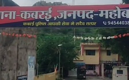 अवैध गिट्टी ले जा रहे पांच ट्रक पकड़े गए:महोबा में आठ सदस्यीय टीम ने चेकिंग में पकड़ा, चालकों-मालिकों पर केस दर्ज