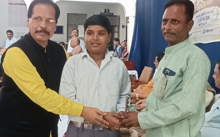 विद्या मंदिर में गूंजा वंदे मातरम्:युवाओं को मिला राष्ट्र निर्माण का संदेश