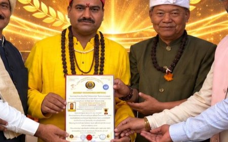 संत सौरभ को मानद प्रोफेसरशिप:ईस्ट वेस्ट यूनिवर्सिटी ने प्रदान की; वैश्विक शांति में योगदान के लिए सम्मान