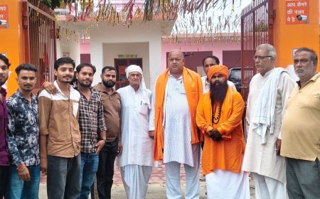 मेरठ के झाडखंडी मंदिर में पूजा-अर्चना:संत रविदास के विचारों पर जोर, भेदभाव मिटाने का दिया संदेश