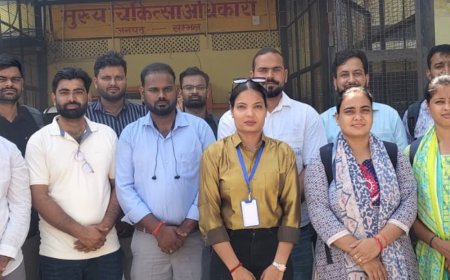 सम्भल में CHO ने अपनी मांगों को लेकर ज्ञापन सौंपा:नियमितीकरण, मानदेय और ट्रांसफर जैसी कई सुविधाओं की मांग की