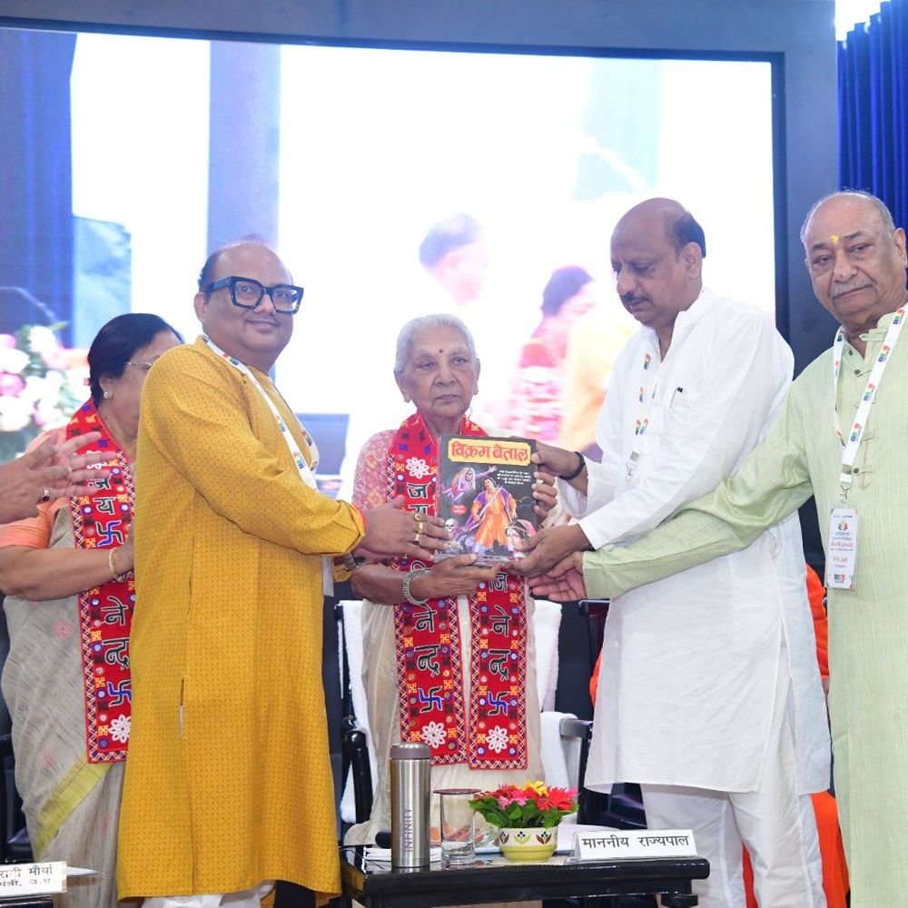 लखनऊ में दशलक्षण महापर्व के समापन पर क्षमावाणी पर्व:जन भवन के गांधी सभागार में त्यागी-व्रती सम्मान, राज्यपाल आनंदीबेन पटेल ने किया सम्मानित