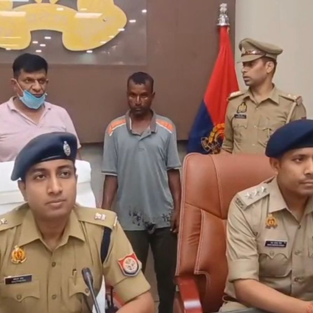 बिजनौर में बिजली उपकरण चोरी करने वाले 2 आरोपी गिरफ्तार:इनमें एक कबाड़ी और एक चोर, गांव के बाहर के घर-ट्यूबवेल को बनाते थे निशाना