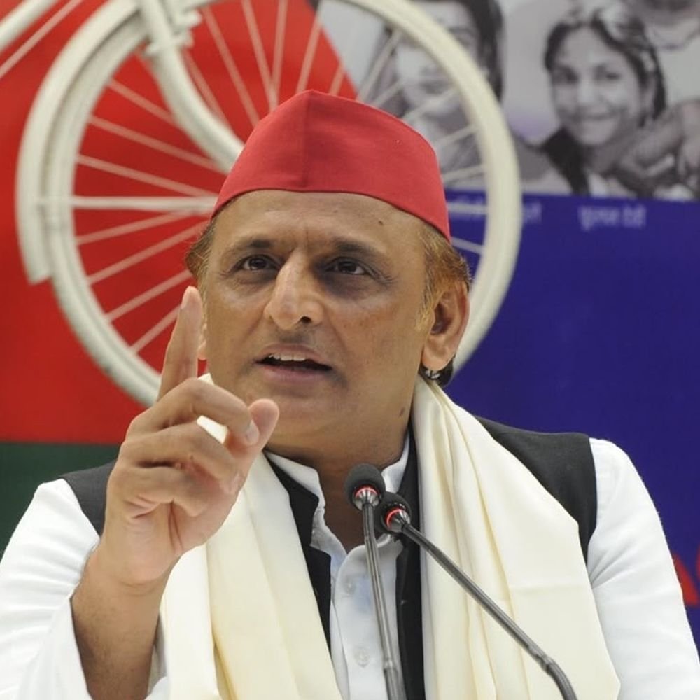 अखिलेश यादव बोले-भाजपा बिना धांधली के चुनाव नहीं जीत सकती:लखनऊ में कहा- अधिकारी राजनीतिक कार्यकर्ता न बनें, वरना जेल जाएंगे