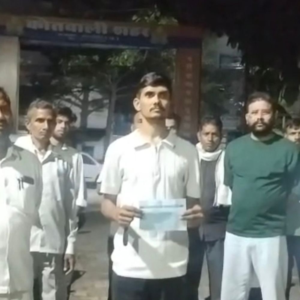 पूर्व विधायक पर मारपीट और अंगूठियां छीनने का आरोप:हरदोई में जातिसूचक गाली देने और धमकी देने की शिकायत की