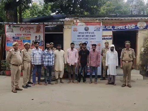 बरेली में वारंटी पकड़ने गई पुलिस पर हमला, सात गिरफ्तार:तिलियापुर में वारंटी को छुड़ाने के लिए परिजनों ने किया पथराव और मारपीट, मुकदमा दर्ज