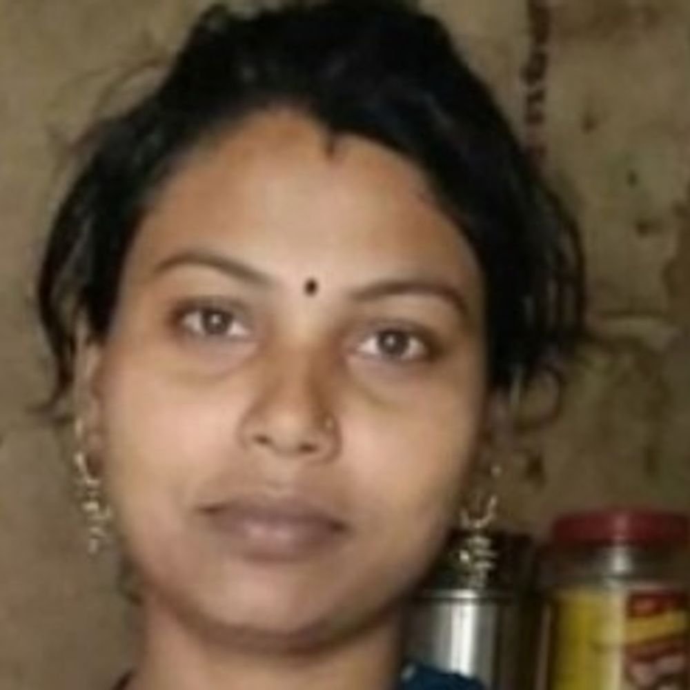 आजमगढ़ में संदिग्ध परिस्थितियों में विवाहिता की मौत:पंखे से लटकता मिला शव, मामले की जानकारी करने में जुटी पुलिस
