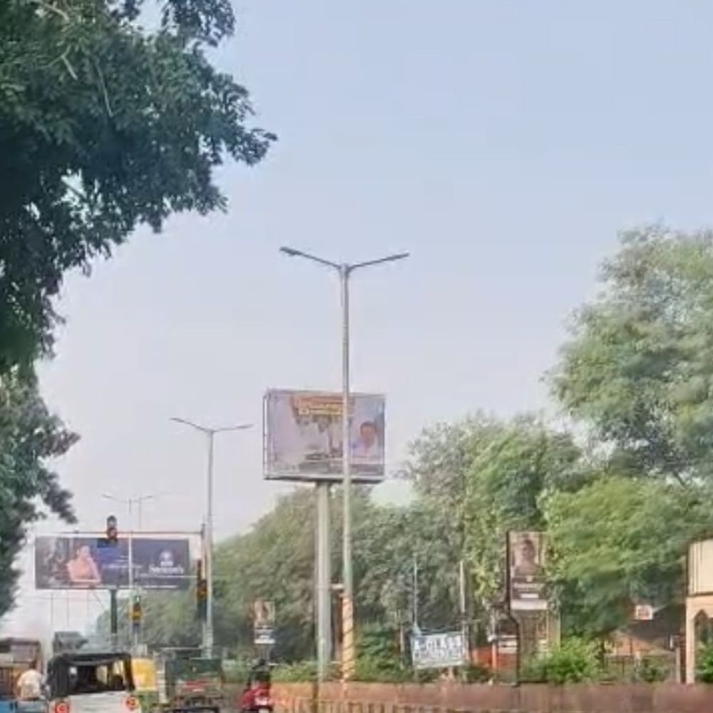 मुरादाबाद में टेम्प्रेचर 33°C:तेज धूप निकली, रुक-रुककर हवा बह रही, आज बारिश नहीं होगी