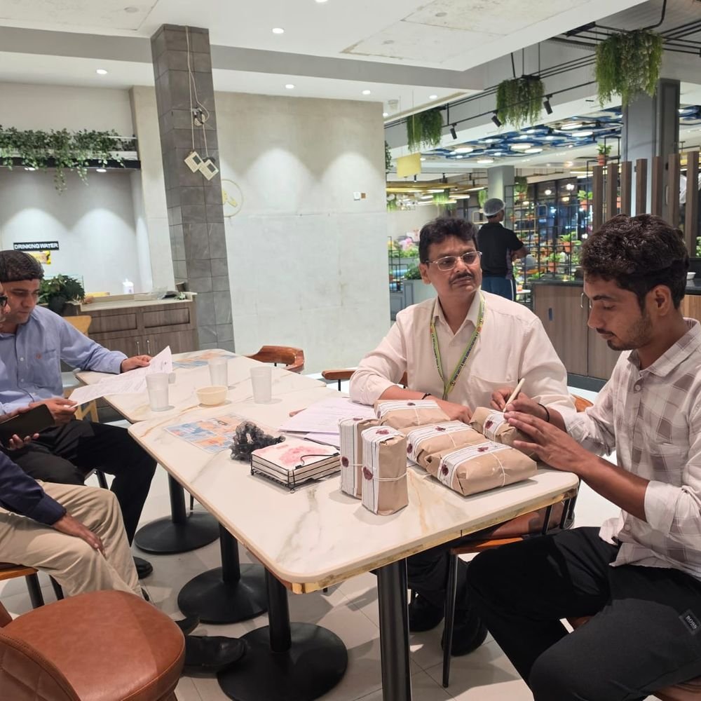 बीकानेरवाला रेस्टोरेंट के नूडल्स में मिला कीड़ा:शिकायत के बाद खाद्य सुरक्षा विभाग ने लिए दो नमूने, जांच के लिए भेजे लैब