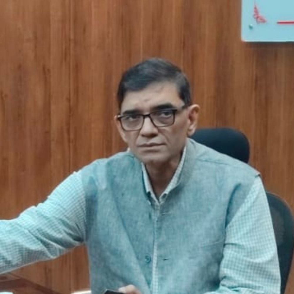 बलिया में जाति-प्रमाण पत्र के लिए 50 हजार मांगे:लेखपाल संदीप सिंह निलंबित, ऑडियो रिकॉर्डिंग के आधार पर जांच शुरू