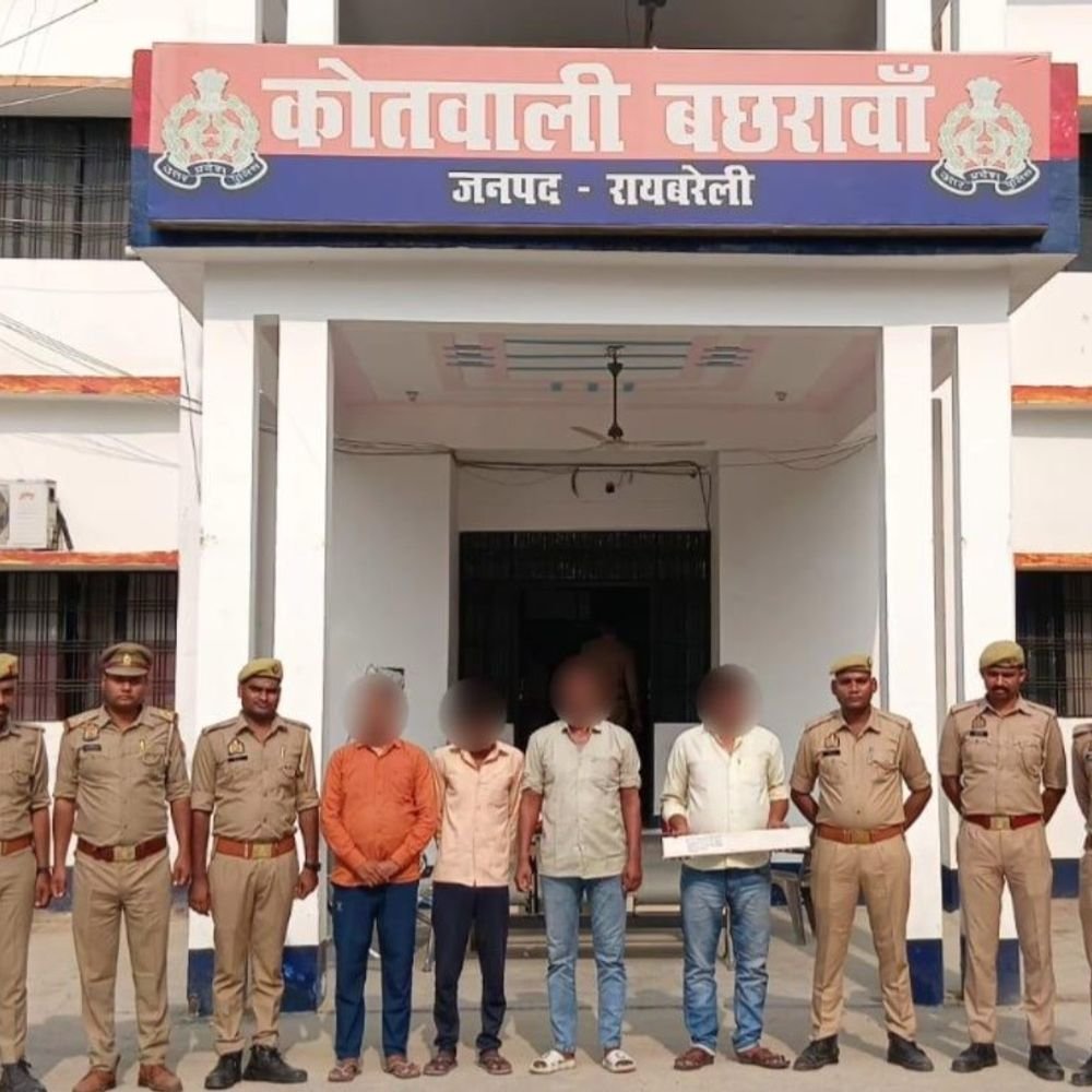 नाली विवाद में अधेड़ की हत्या में 4 आरोपी गिरफ्तार:रायबरेली में बेटी के साथ भी सरिया-डंडों से किया था हमला, जेल भेजा
