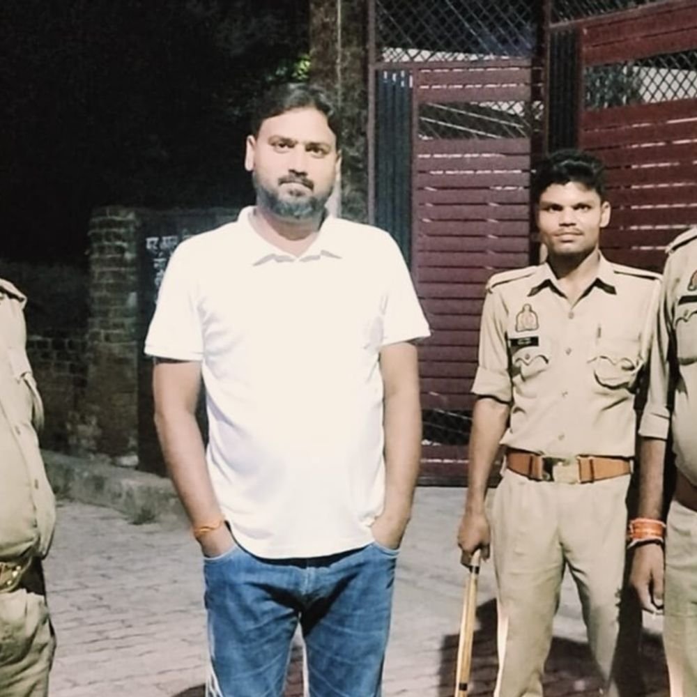 युवा मंच प्रदेश अध्यक्ष हाउस अरेस्ट:पुलिस ने दिल्ली जंतर-मंतर जाने से रोका,प्रयागराज आवास से बाहर निकलने पर रोक