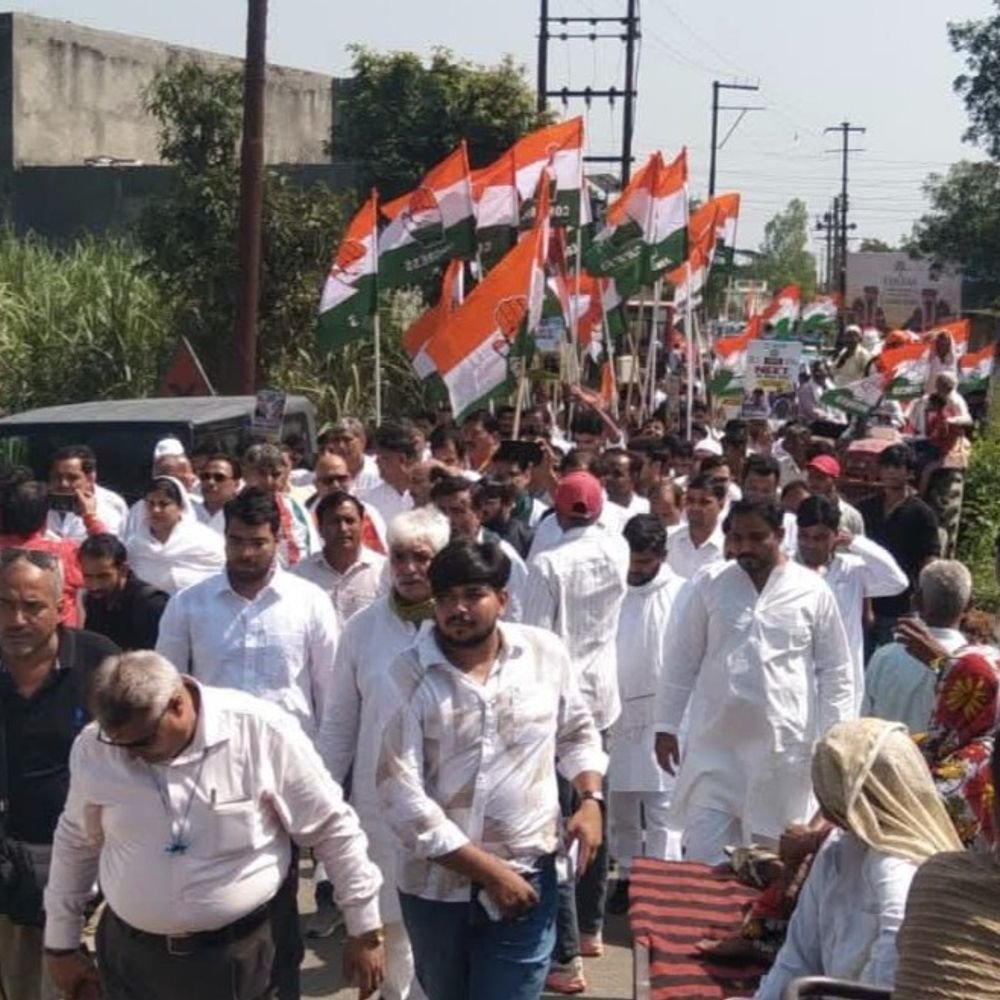 2027 से पहले पश्चिम में कांग्रेस की किसान अधिकार यात्रा:शुकतीर्थ से यात्रा को अजय राय ने दिखाई हरी झंडी, मोरना में राजेंद्र पाल गौतम ने किसानों को संबोधित किया