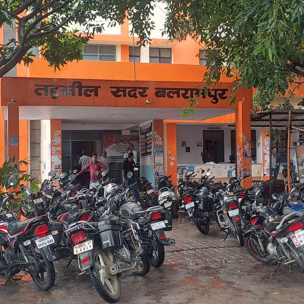 बलरामपुर में पुराने मुकदमों के निस्तारण पर जोर:तहसीलदार न्यायिक ने अधिवक्ताओं से मंगलवार से शुक्रवार तक सहयोग की अपील की