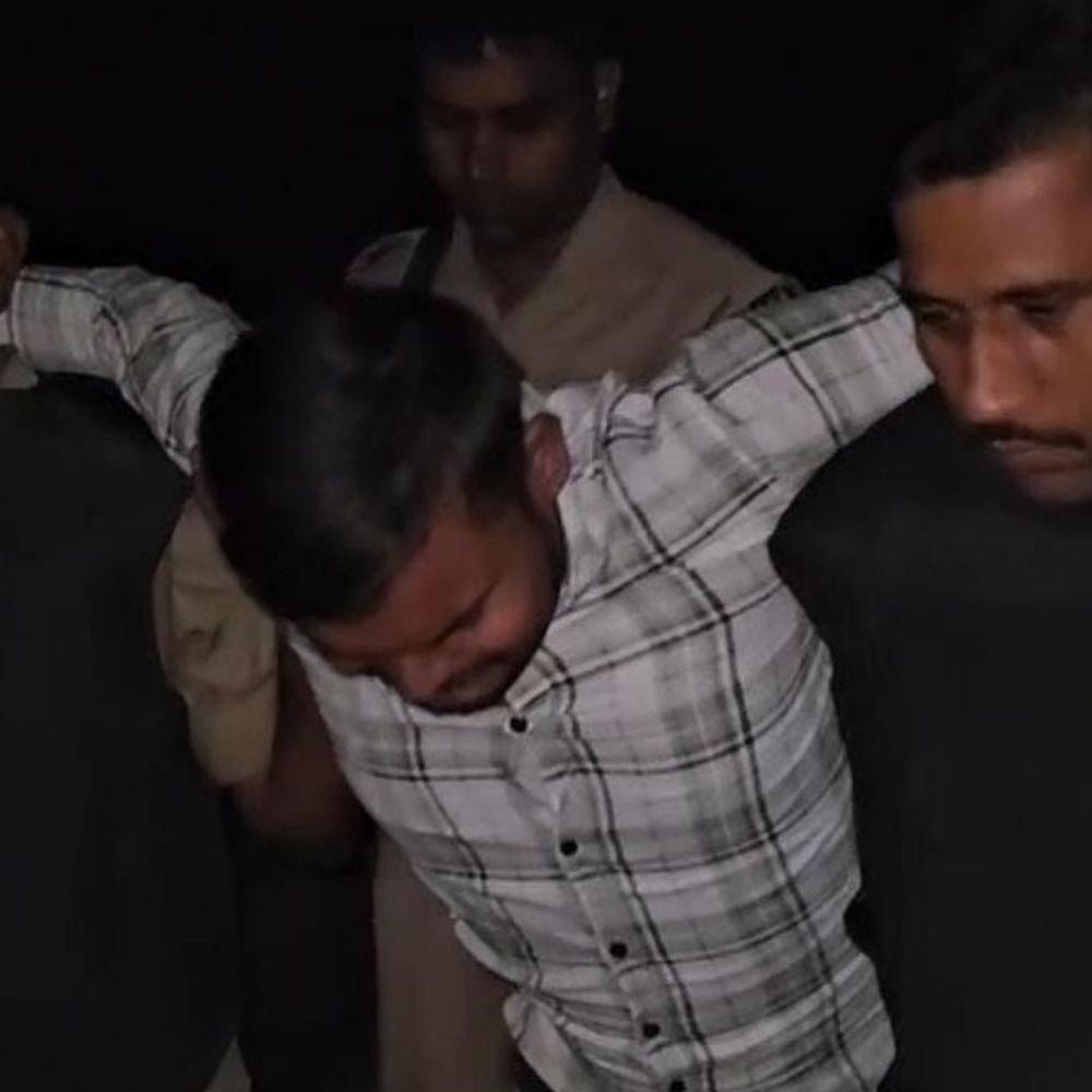 आजमगढ़ में पुलिस मुठभेड़:जानलेवा हमले के आरोपी अंकित यादव के पैर में लगी गोली