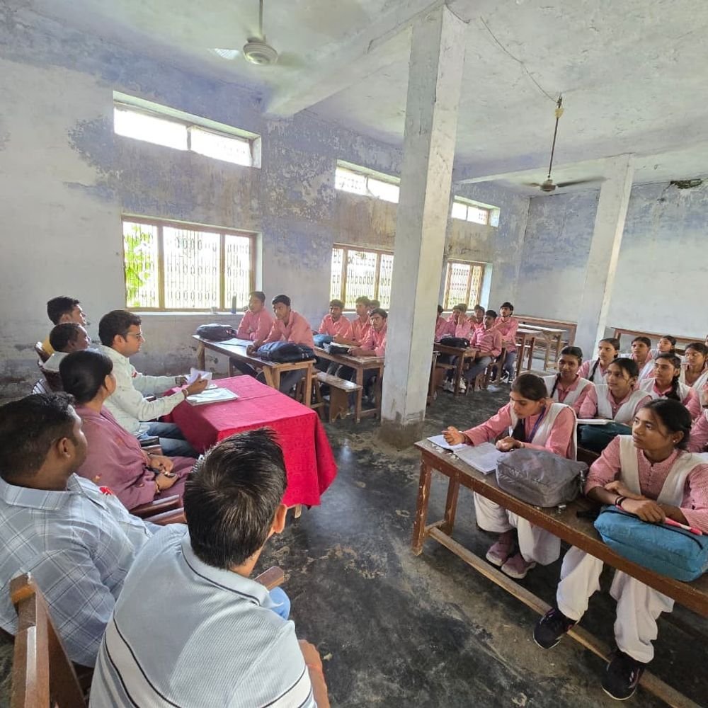 इटावा में वन्यजीव सप्ताह:रेड क्राउन रूफ टर्टल की विशेषताओं और संरक्षण की आवश्यकता पर जानकारी दी