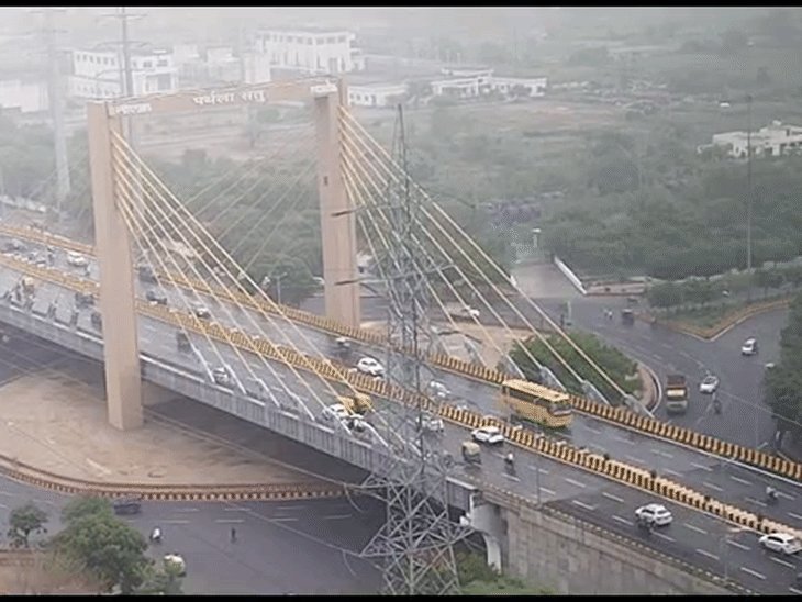 नोएडा सिग्नेचर ब्रिज के नीचे बनना है अंडरपास:सात दिन में IIT से आ जाएगी DPR, 80 करोड़ बजट , 18 महीने में होगा पूरा