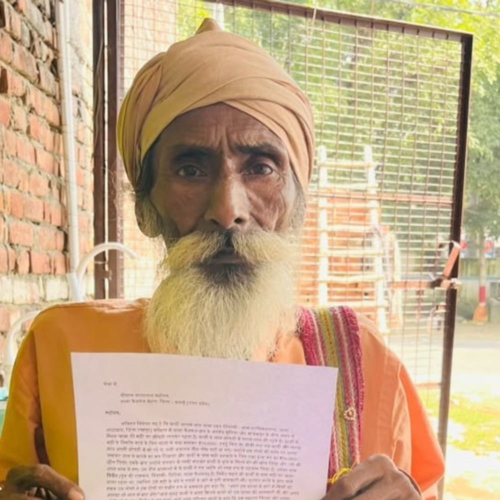 बदमाशों ने साधुओं से 50 हजार और पपी लूटा:बदायूं में भाला अड़ाकर की लूटपाट, पहचान वाले आरोपी के घर पहुंचे पीड़ित, पुलिस जांच में जुटी