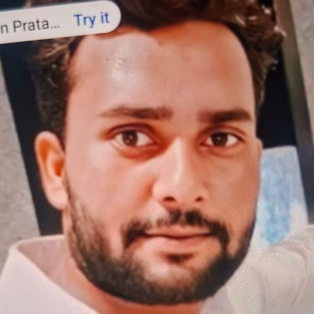 हाथरस के युवक की आगरा में ट्रेन से कटकर मौत:घरेलू विवाद के बाद घर से निकला था, आत्महत्या की आशंका; रेलवे लाइन पर मिला शव