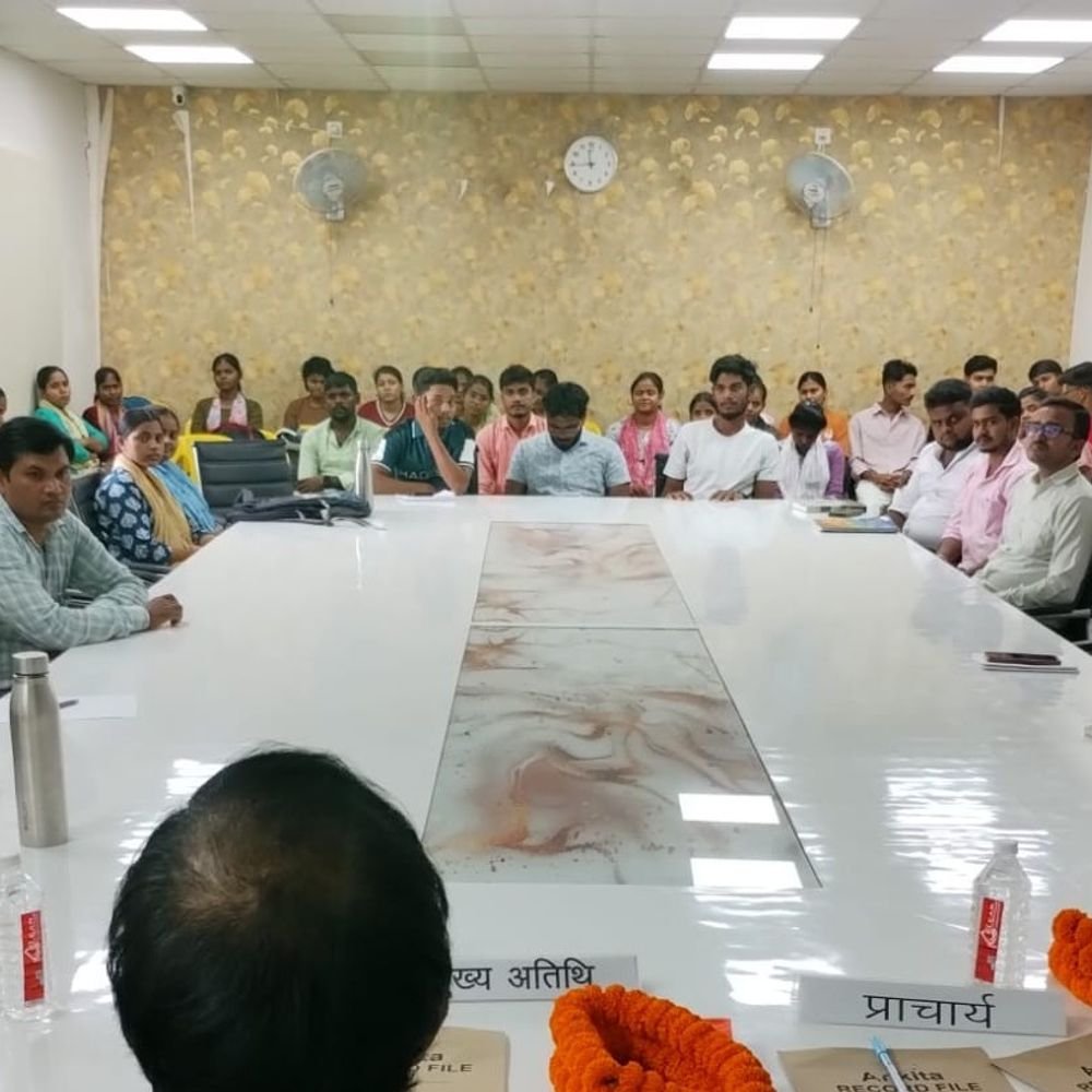 आचार्य रामचंद्र शुक्ल पर संगोष्ठी:जगतपुर पीजी कॉलेज में साहित्यकारों ने रखे विचार