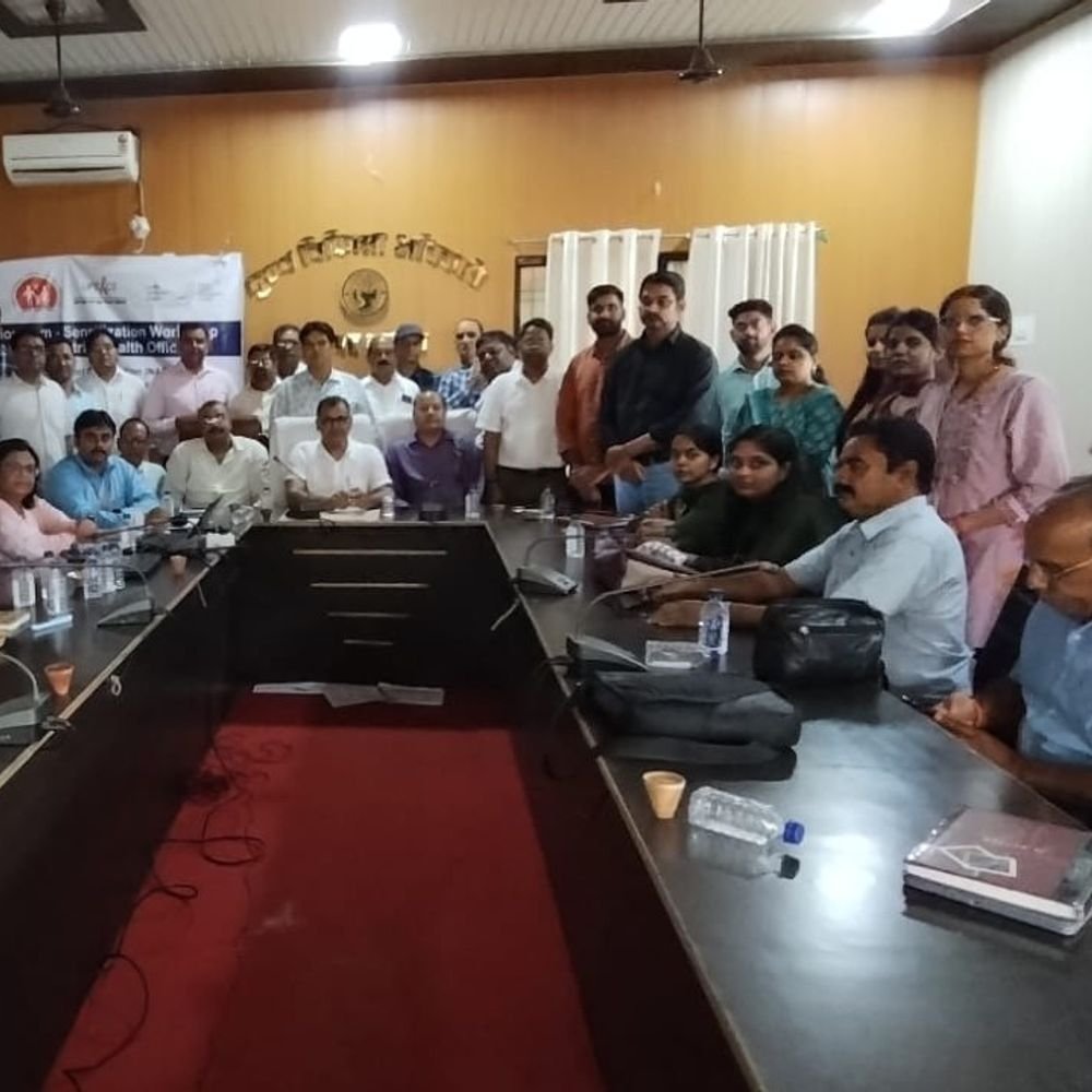एड्स नियंत्रण कार्यक्रम पर प्रशिक्षण कार्यशाला:बलिया में स्वास्थ्य अधिकारियों को एचआईवी-एड्स की रोकथाम का प्रशिक्षण