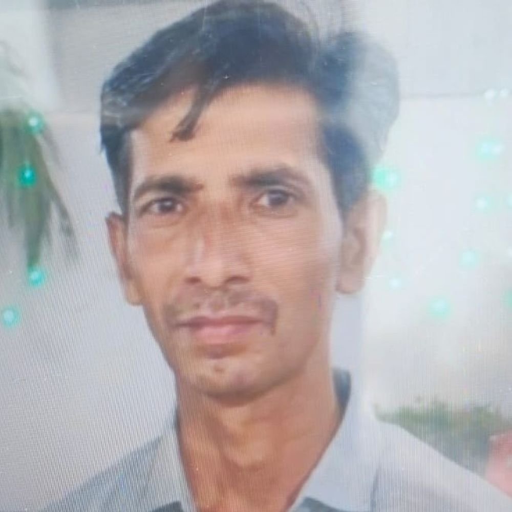 सीतापुर में बुलेट बाइक की टक्कर से युवक की मौत:हादसे के बाद बाइक सवार युवक फरार, तलाश जारी