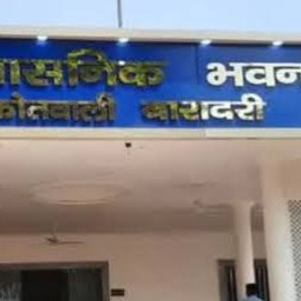 मौसी के गहने चुराए, बॉयफ्रेंड के लिए आईफोन खरीदा:बरेली में भांजी ने घर पर AC लगवाया और बचे पैसे घूमने में खर्च किए, FIR
