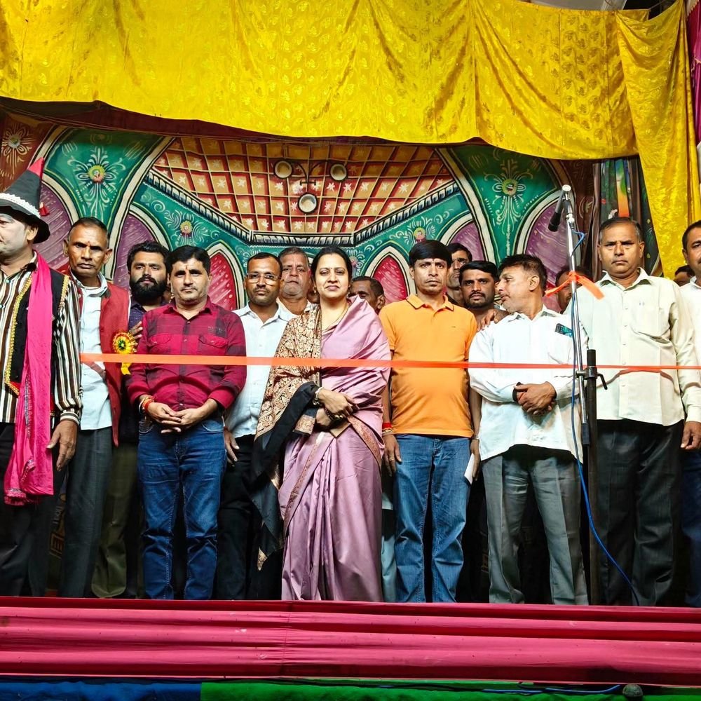 खंडसाल में रामलीला समारोह:आदर्श श्री रामलीला कमेटी के आयोजन में बड़ी संख्या में पहुंचे ग्रामीण