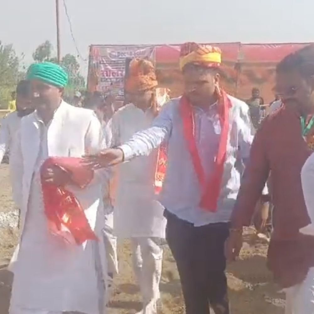 बुलंदशहर में दंगल के विजेता को मिलेंगे 2.50 लाख रुपए:हरियाणा-राजस्थान से पहुंचे पहलवान, खेल प्रेमियों की जुटी भीड़