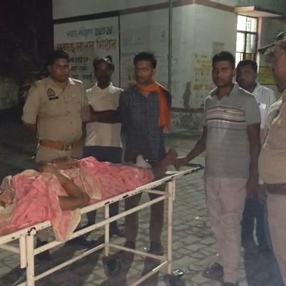 नाली के विवाद में घर घेरकर पथराव और मारपीट:दो महिलाएं घायल, बजरंग दल कार्यकर्ताओं ने कार्रवाई की मांग की