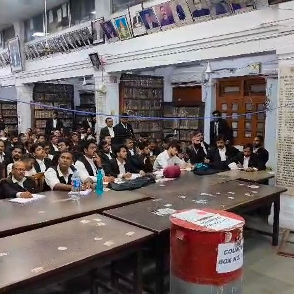 हाईकोर्ट बार चुनाव के 13वें दिन 15,525 वोटों की गिनती:महिला पदों पर मुकाबला रोचक, उष्मा मिश्रा और अदिति पांडेय ने बनाई बढ़त