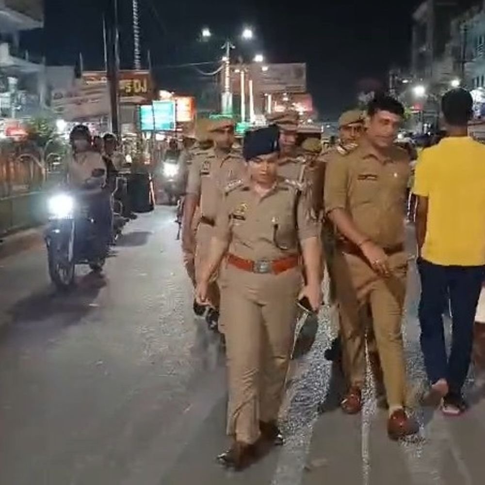 पुलिस ने नवरात्रि-रामलीला स्थलों की सुरक्षा जांची:सीसीटीवी और आग से बचाव के इंतजाम देखे, आयोजकों से सहयोग की अपील