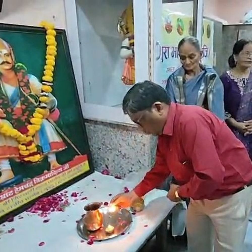 मथुरा भार्गव सभा ने मनाया सम्राट हेमचंद्र विक्रमादित्य दिवस:समाज के लोगों ने सम्राट के जीवन और योगदान पर विचार रखे