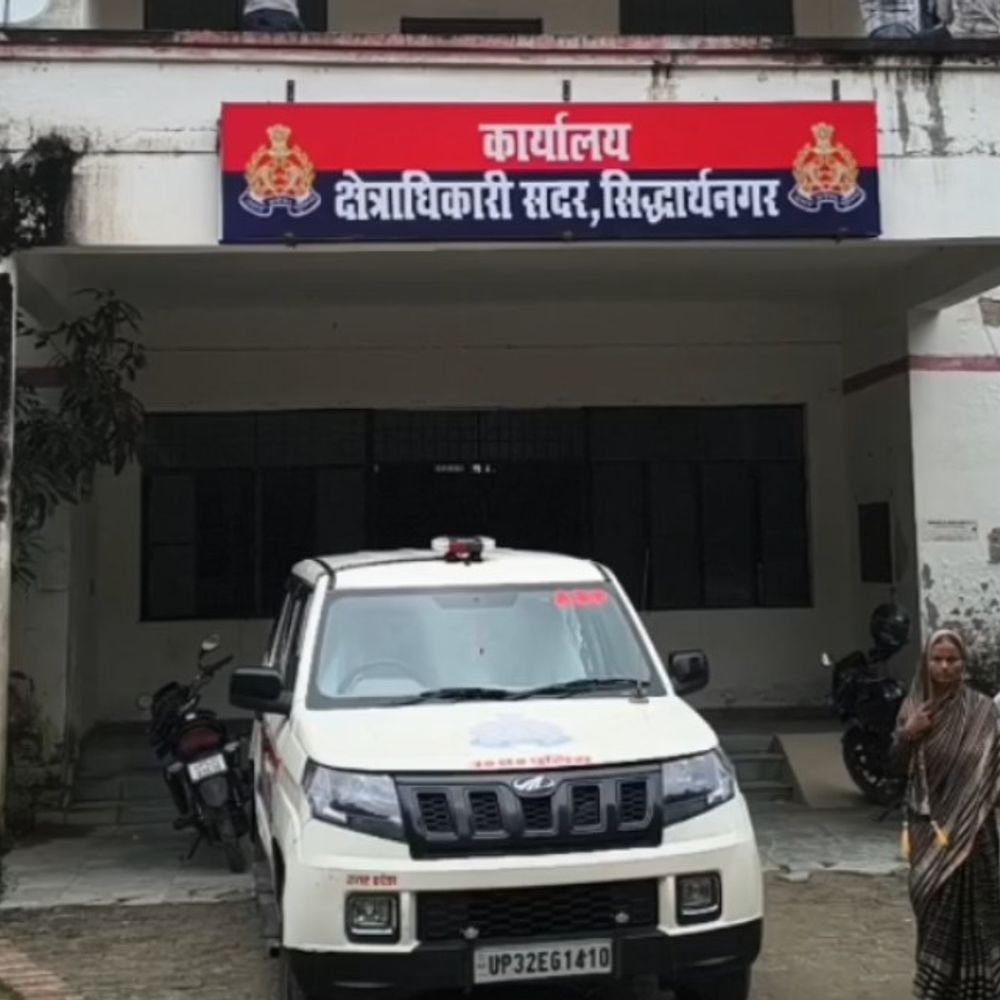 15 साल के निकाह के बाद दूसरी शादी का आरोप:सिद्धार्थनगर में विरोध करने पर पत्नी से मारपीट, 8 लोगों पर केस दर्ज