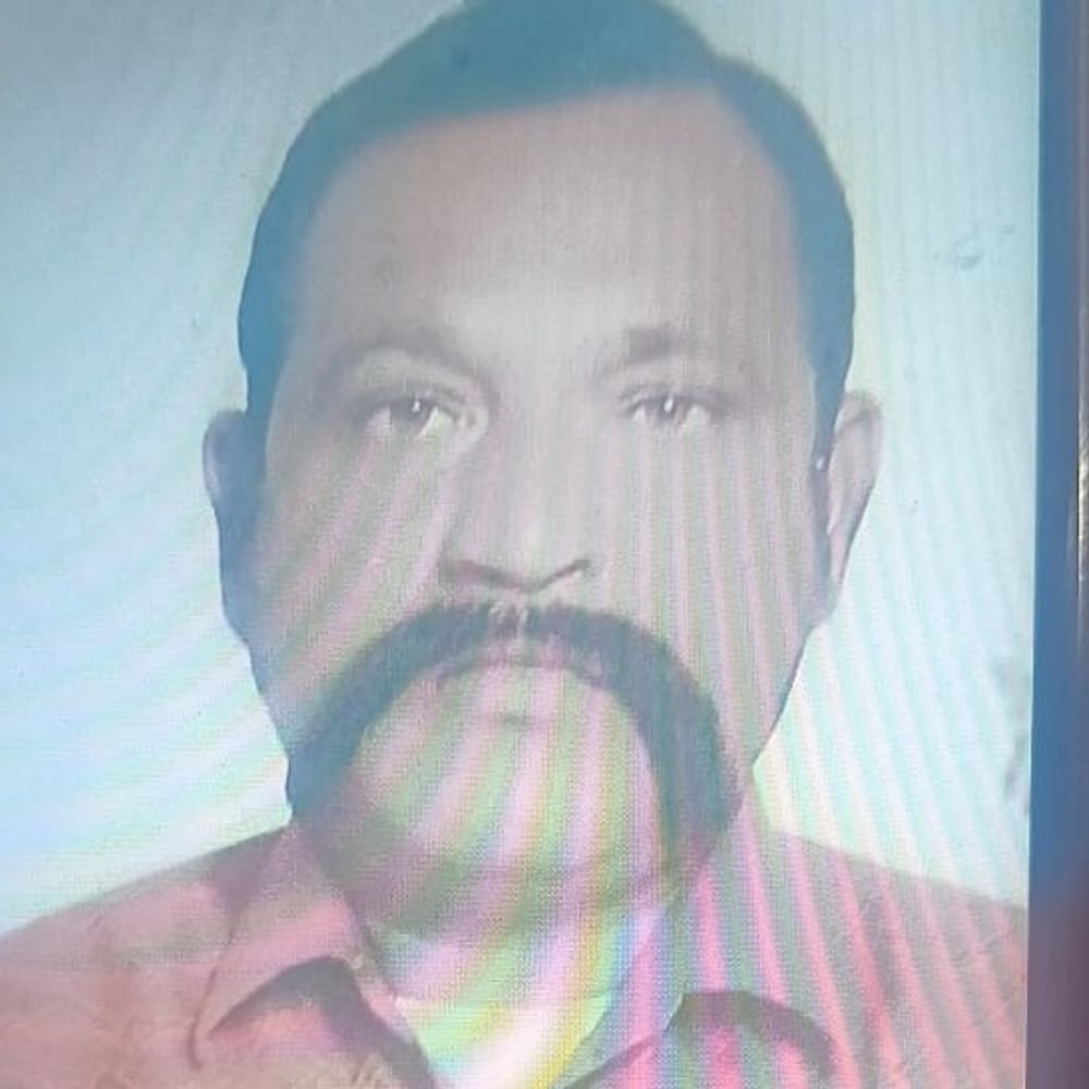ललितपुर में संदिग्ध परिस्थिति में हुई अधेड़ की मौत:भाई ने कीड़े के काटने की आशंका जताई, खेत पर मूंगफली में पानी दे रहे थे