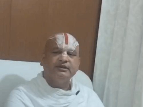 अखिलेश नहीं उनके बाप भी अयोध्या से नहीं लड़ पाऐंगे:स्वामी राजकुमार दास ने सपा प्रमुख को किया चैलेंज,बोले- 2027 में महाराज जी पूरी तरह से आ रहे हैं