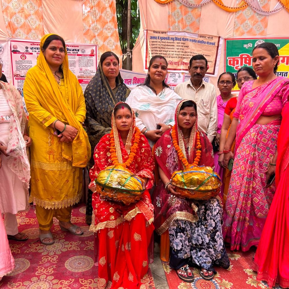 नवाबगंज में 'आंगन का मिलन' कार्यक्रम:महिलाओं संग बच्चों को सिखाया पोषण, संतुलित आहार एवं स्वच्छता पर जोर