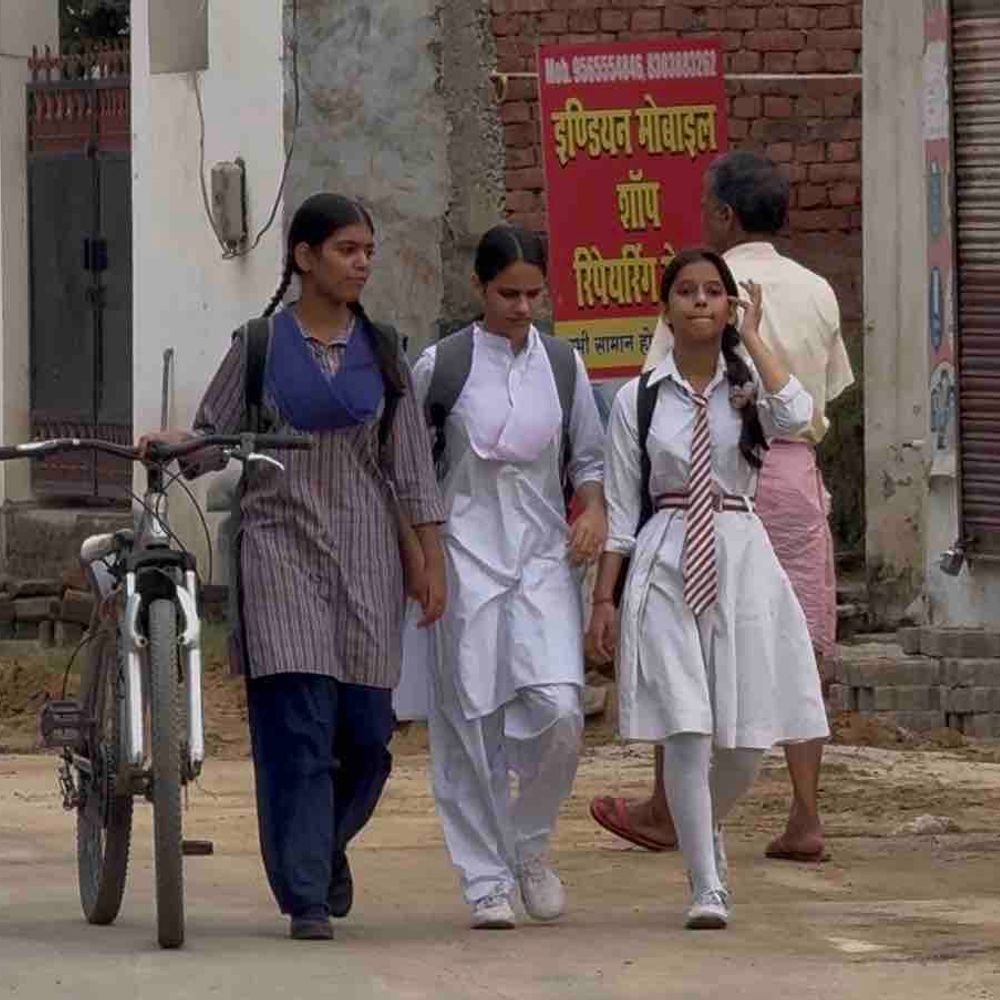 गोरखपुर में बदलने लगा मौसम का मिजाज:सुबह-शाम महसूस हो रही ठंडक, अक्टूबर के आखिरी सप्ताह से बढ़ेगी ठंड