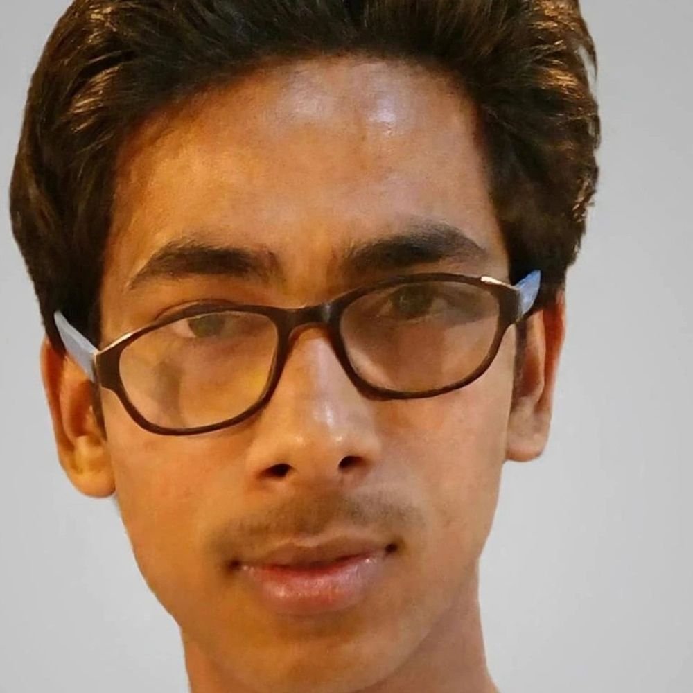 पुजारी के बेटे ने सुसाइड नोट लिखकर फांसी लगाई:दो पन्नों में लिखा- पत्नी और ससुरालवालों की प्रताड़ना से परेशान हूं