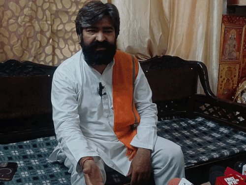 सचिन सिरोही बोले- मेरी हत्या हुई तो अफसर होंगे जिम्मेदार:प्रेसवार्ता कर जताया जान का खतरा, कहा- छह साल तक झेला उत्पीड़न, देवबन्द की साजिश