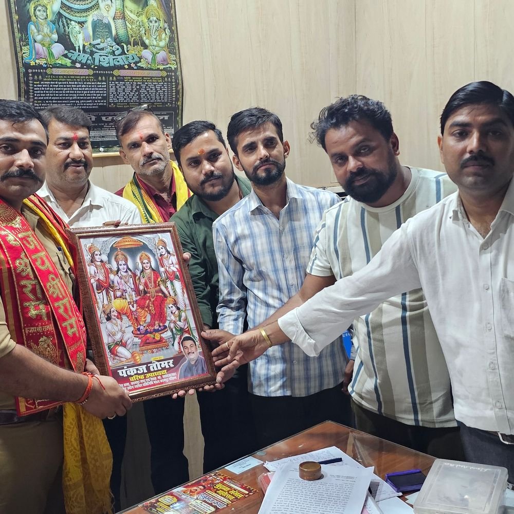 बीबीपुर पुलिस चौकी प्रभारी का विदाई समारोह:सहकर्मियों और स्थानीय लोगों द्वारा उन्हें धूमधाम से भावभीनी दी विदाई