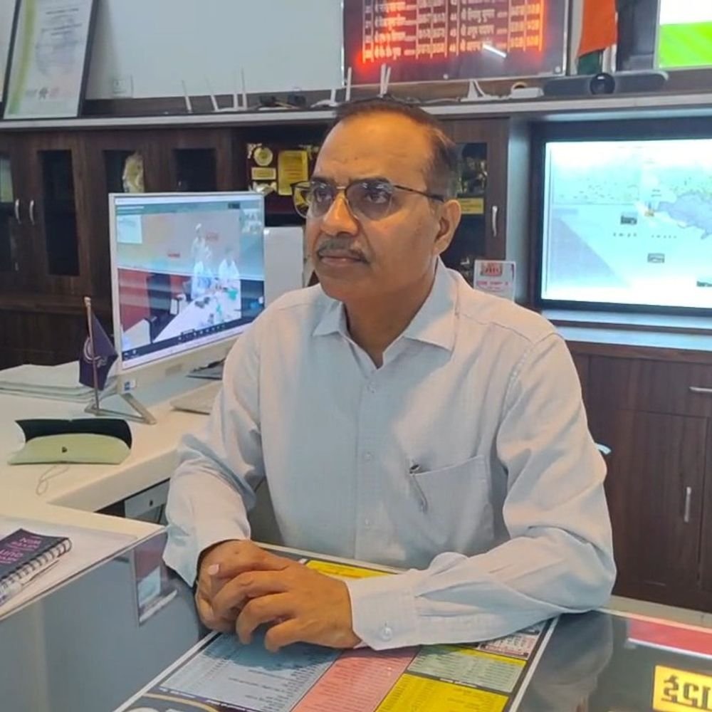 इटावा में 16 नवंबर से स्वगणना, डीएम ने मांगा सहयोग:30 नवंबर तक स्वयं परिवार की जानकारी दर्ज कर सकेंगे, बताई प्रक्रिया