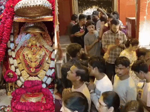 नवरात्रि के चौथे दिन माता कुष्मांडा का दर्शन:मंदिर के बाहर 2KM लंबी लगी लाइन,माता का किया गया है स्वर्ण श्रृंगार
