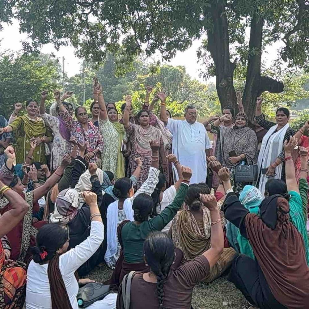मानदेय पर 10 दिन में फैसला नहीं तो होगा आंदोलन:राज्य कर्मचारी संयुक्त परिषद प्रदेशभर में आवाज मजबूत करेगा, जिलाध्यक्ष ने हक दिलाने का भरोसा दिया