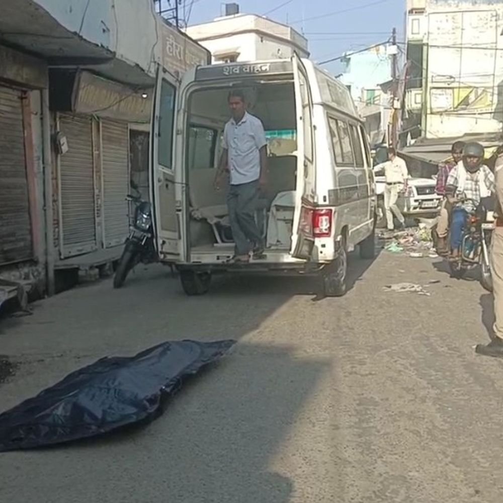 शामली में पुराने डाकघर के पास मिला शव:वाहनों के शीशे साफ कर करता था गुजारा, बागपत का रहने वाला था मृतक