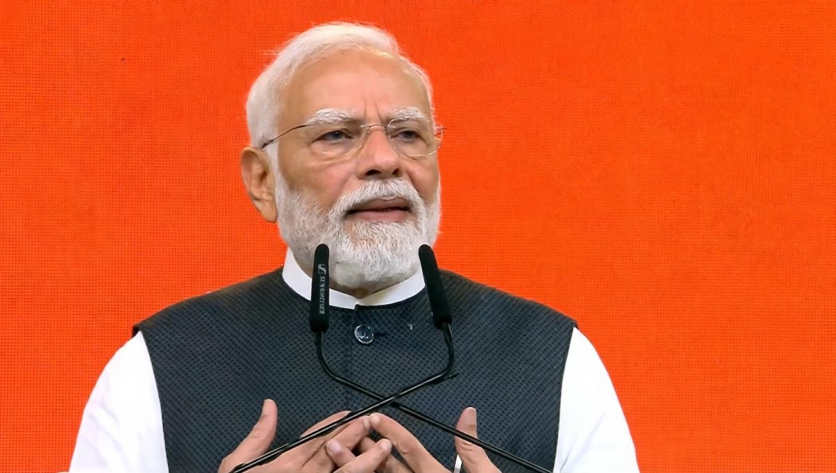 मोदी के सार्वजनिक जीवन के 25 साल पूरे, बोले- जनता ही मेरे लिए भगवान