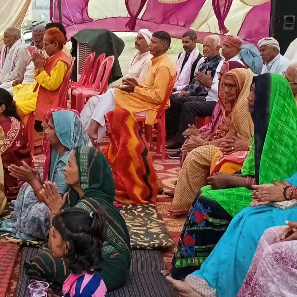अमेठी में संगीतमय शिव महापुराण कथा:गणेश कार्तिकेय जन्म प्रसंग पर चर्चा, भजन कीर्तन संग वितरित हुआ प्रसाद