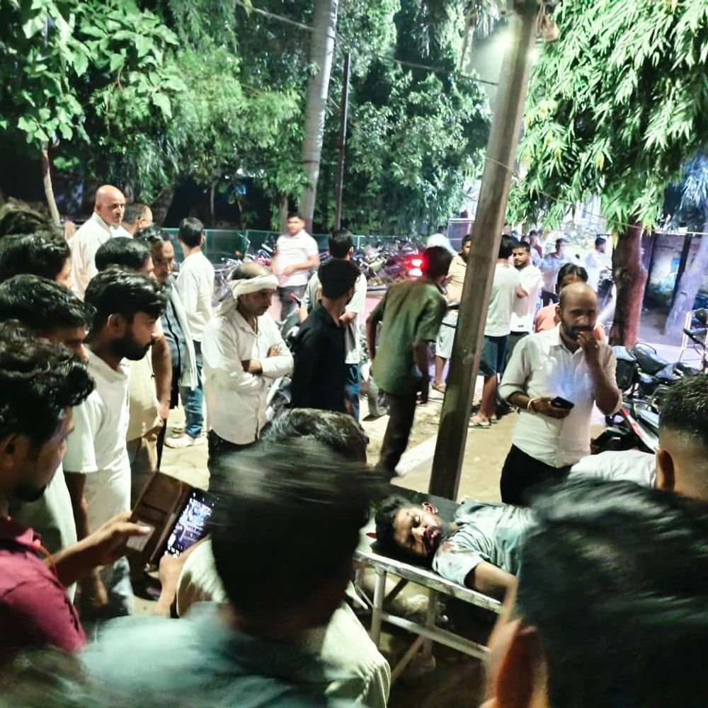 उन्नाव में दो बाइक की टक्कर में युवक की मौत:कल्याणी नदी पुल पर हुआ हादसा, दूसरा बाइक सवार गंभीर जख्मी