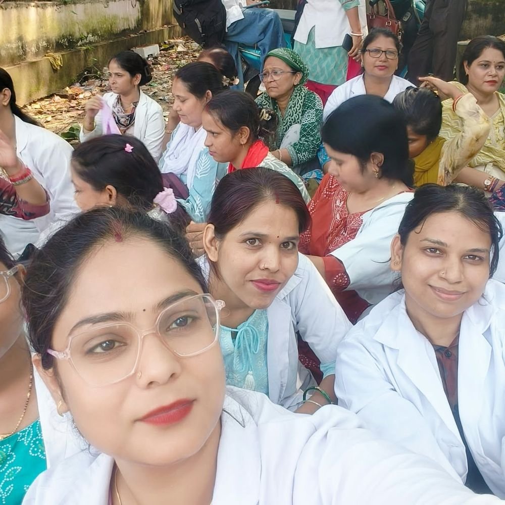 समान काम समान वेतन की मांग:लखनऊ के इको गार्डन में एनएचएम संविदा कर्मचारी 10 तारीख से देंगे धरना